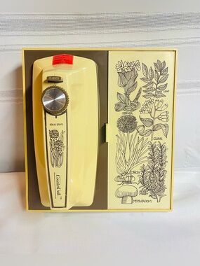 Vintage MCM Sears Counter Craft Solid State Hand Mixer with Storage Case WORKS